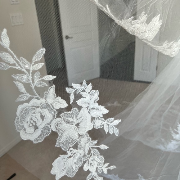 WEDDING VIEL - Picture 12 of 15